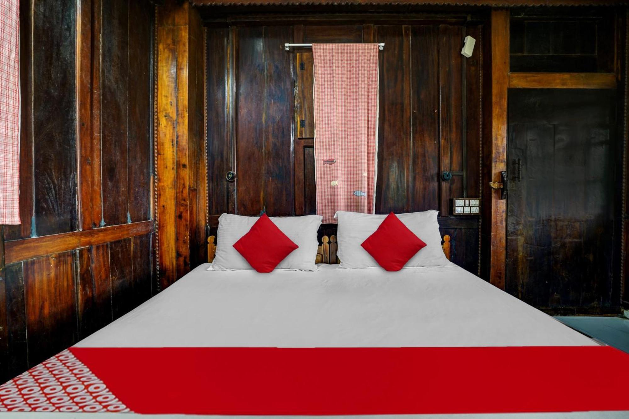 Oyo Flagship Meadow View Inn Thekkady Dış mekan fotoğraf